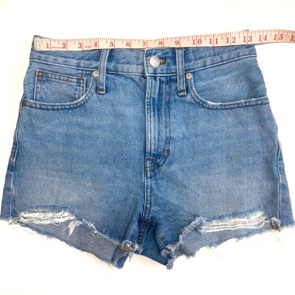 Madewell The Perfect Blue Denim Jean Short Distressed Raw Hem Size 25 - Picture 10 of 14